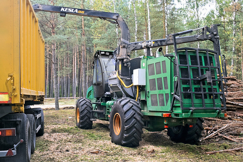 Машина рубильная АМКОДОР 2904