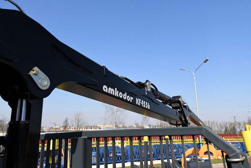 Полуприцеп лесовозный специальный АМКОДОР 2310