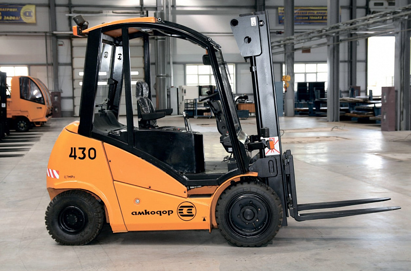 Автопогрузчик вилочный AMKODOR LF300