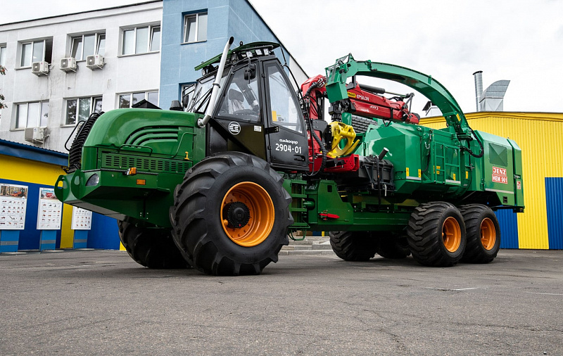 Машина рубильная АМКОДОР 2904-01