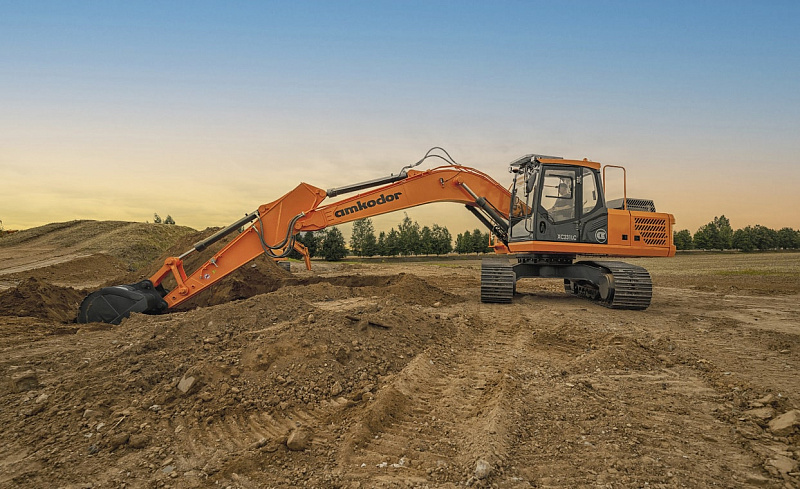 Экскаватор гусеничный AMKODOR XC231LC