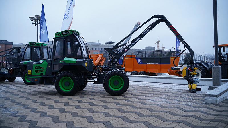 AMKODOR FН840